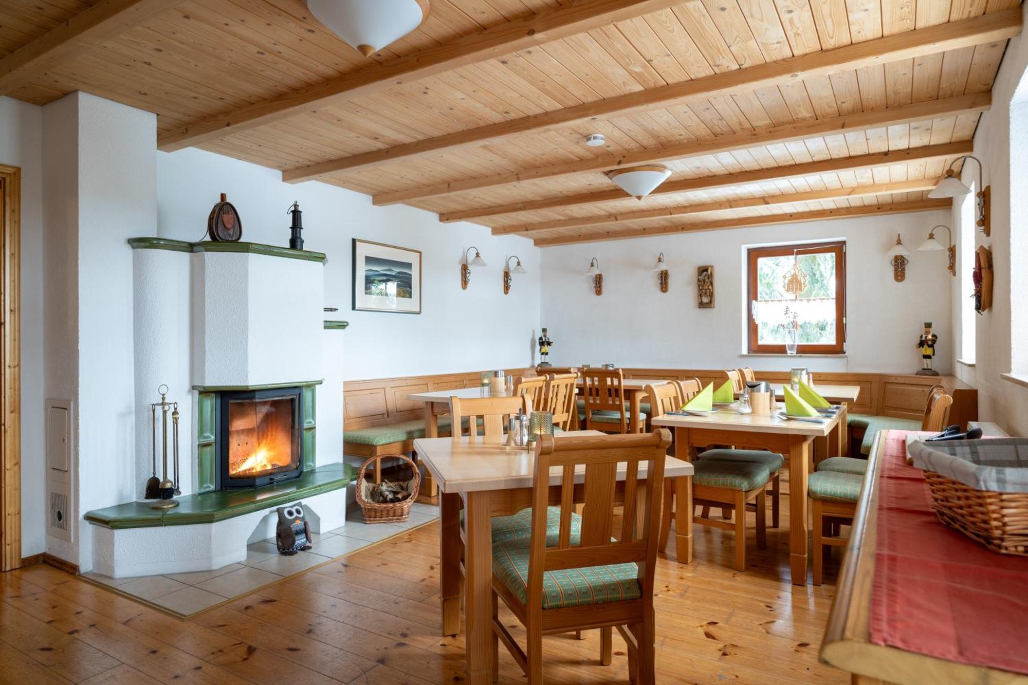Ferienanlage Zum Silberstollen 2 Haeuser Am Berg Polderhof Und Weisseritzhuette Алтенберг Източен Ерцгебирге Екстериор снимка